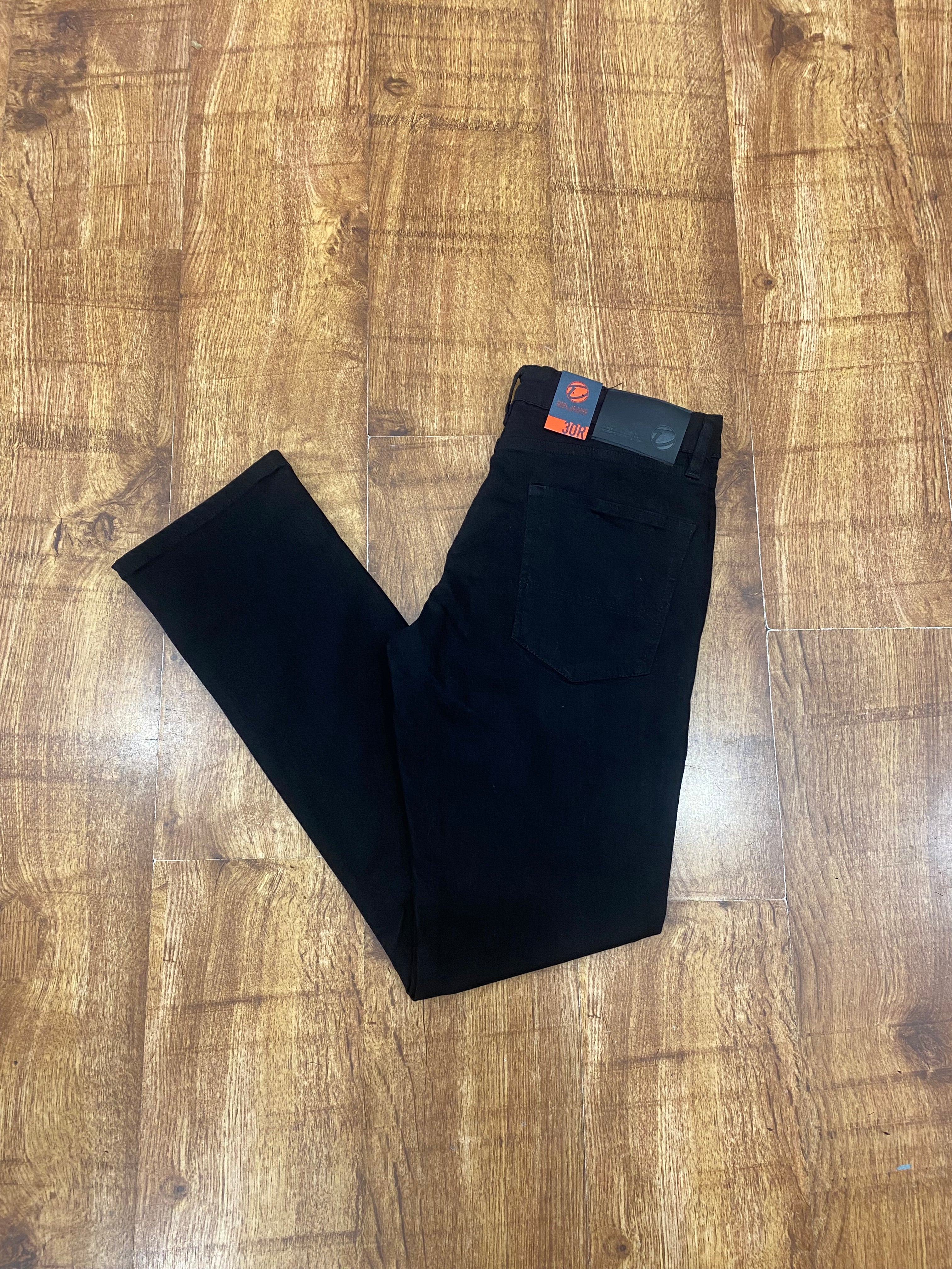 ALASKA BLACK DML JEANS