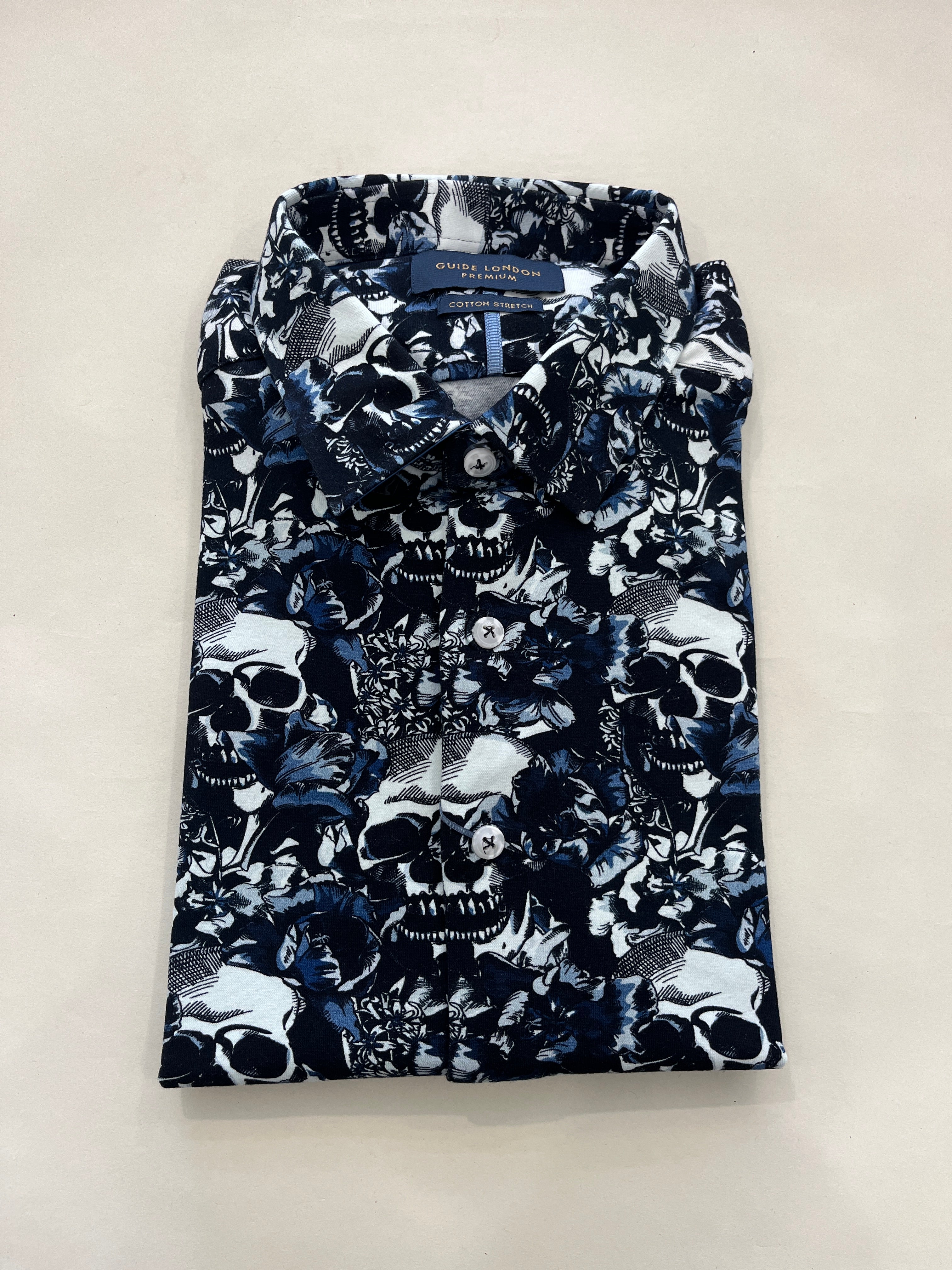 GUIDE LONDON SKULL SHORT SLEEVE NAVY STRETCH SHIRT