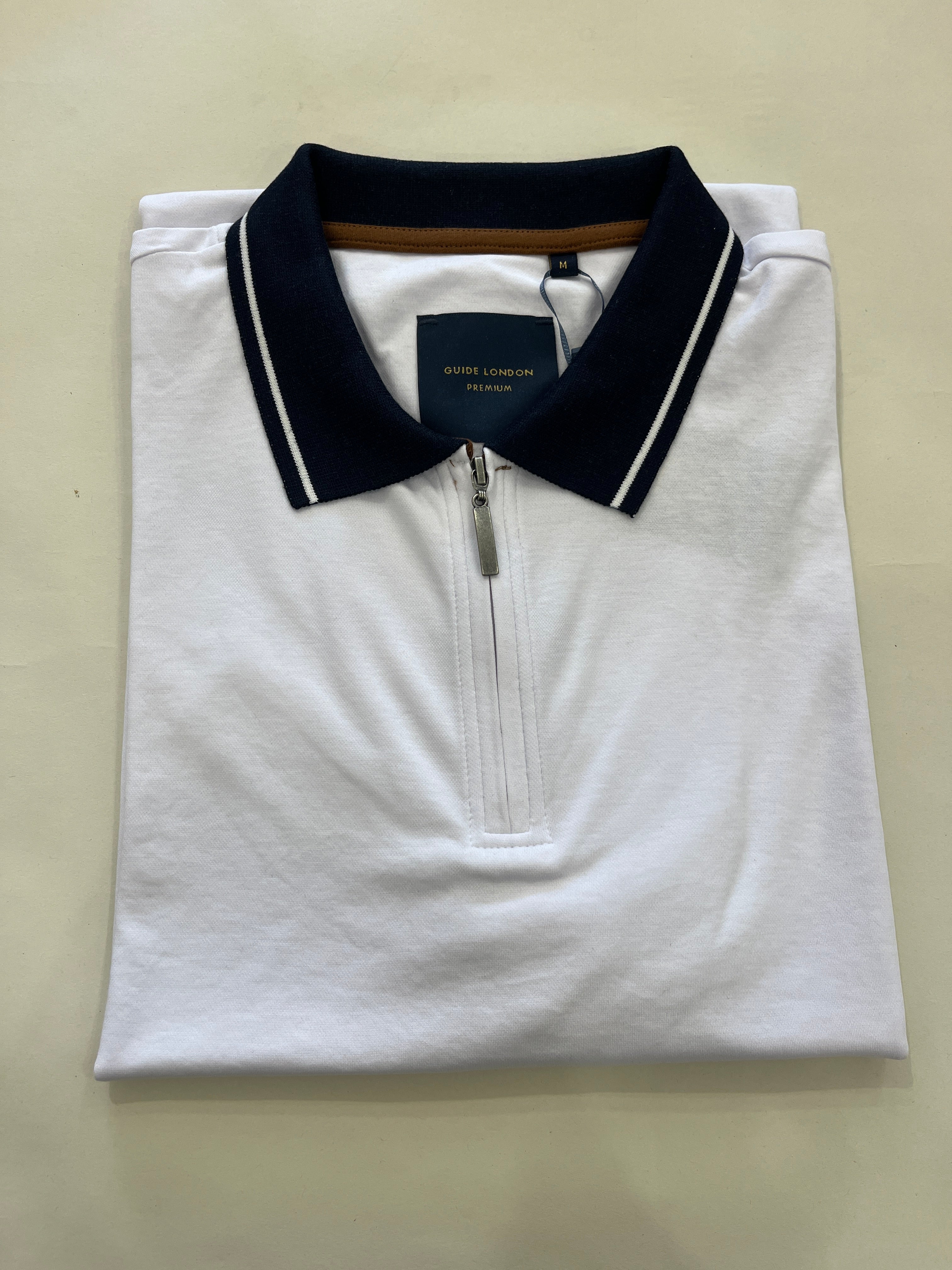 GUIDE LONDON WHITE SHORT SLEEVE ZIP POLO