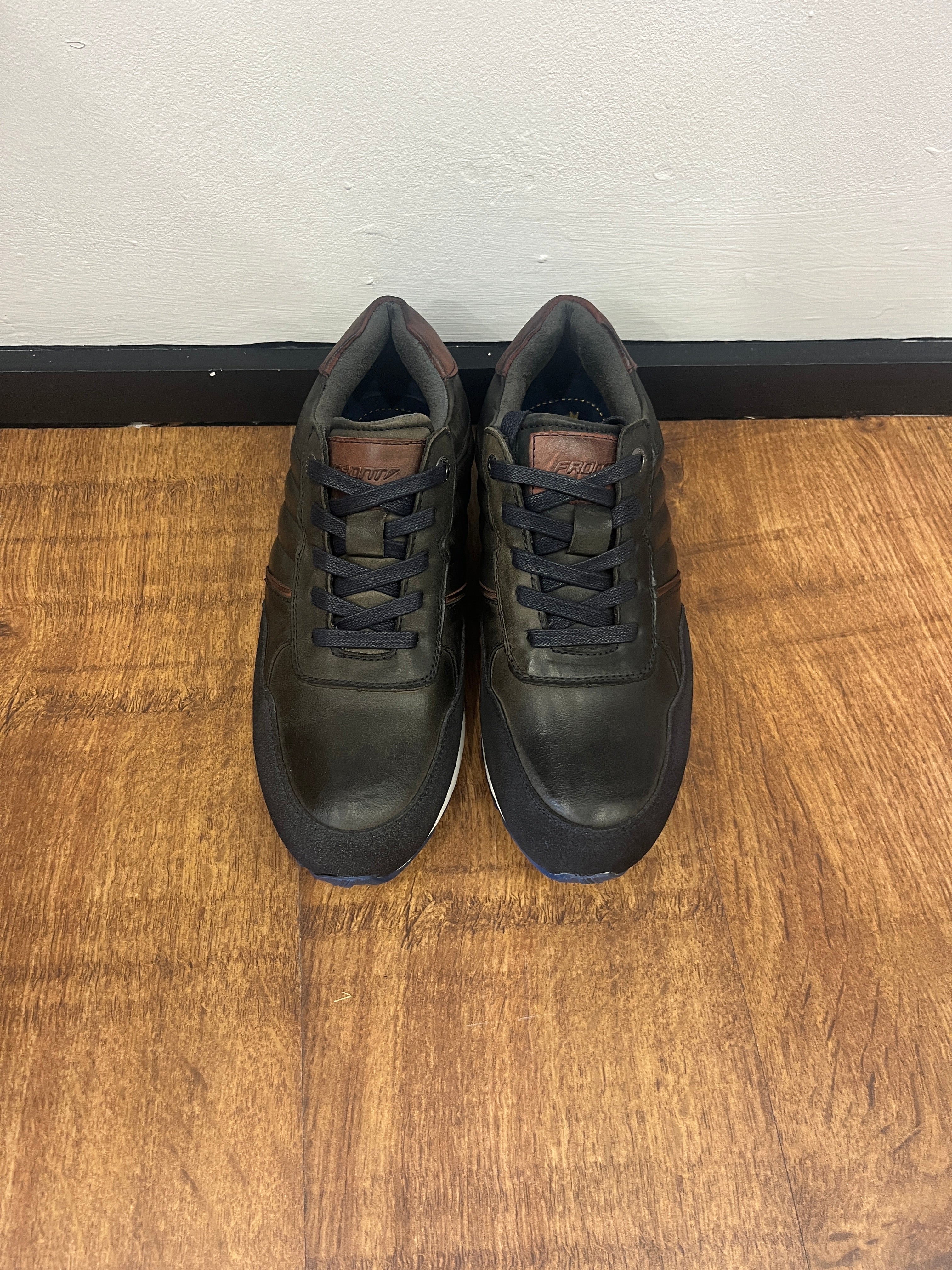 NAVY OHIO FRONT TRAINERS
