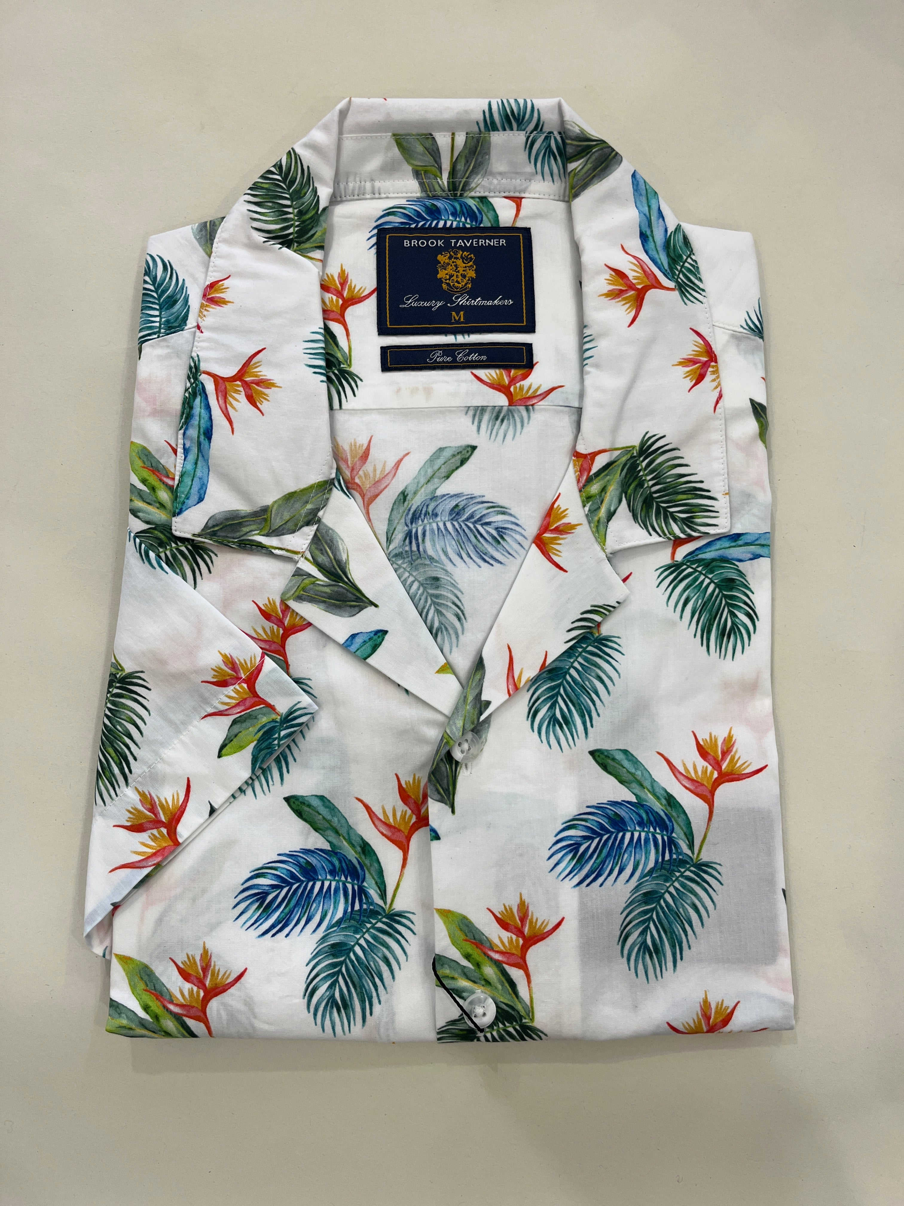 BROOK TAVERNER WHITE SHORT SLEEVE WITH A TROPICAL WATERCOLOUR PRINT