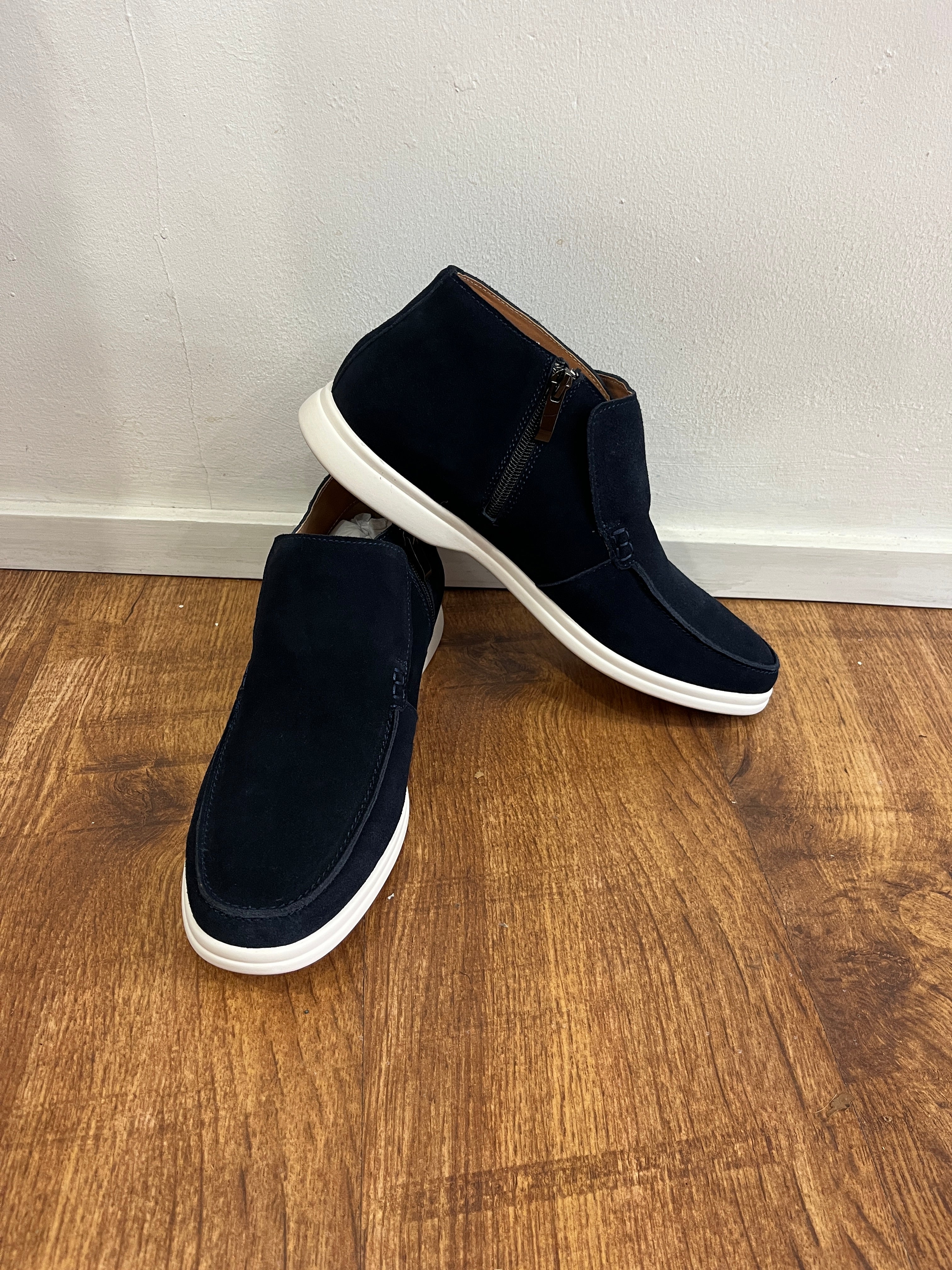 NAVY MOUNT JUSTIN REESS SUEDE SHOES