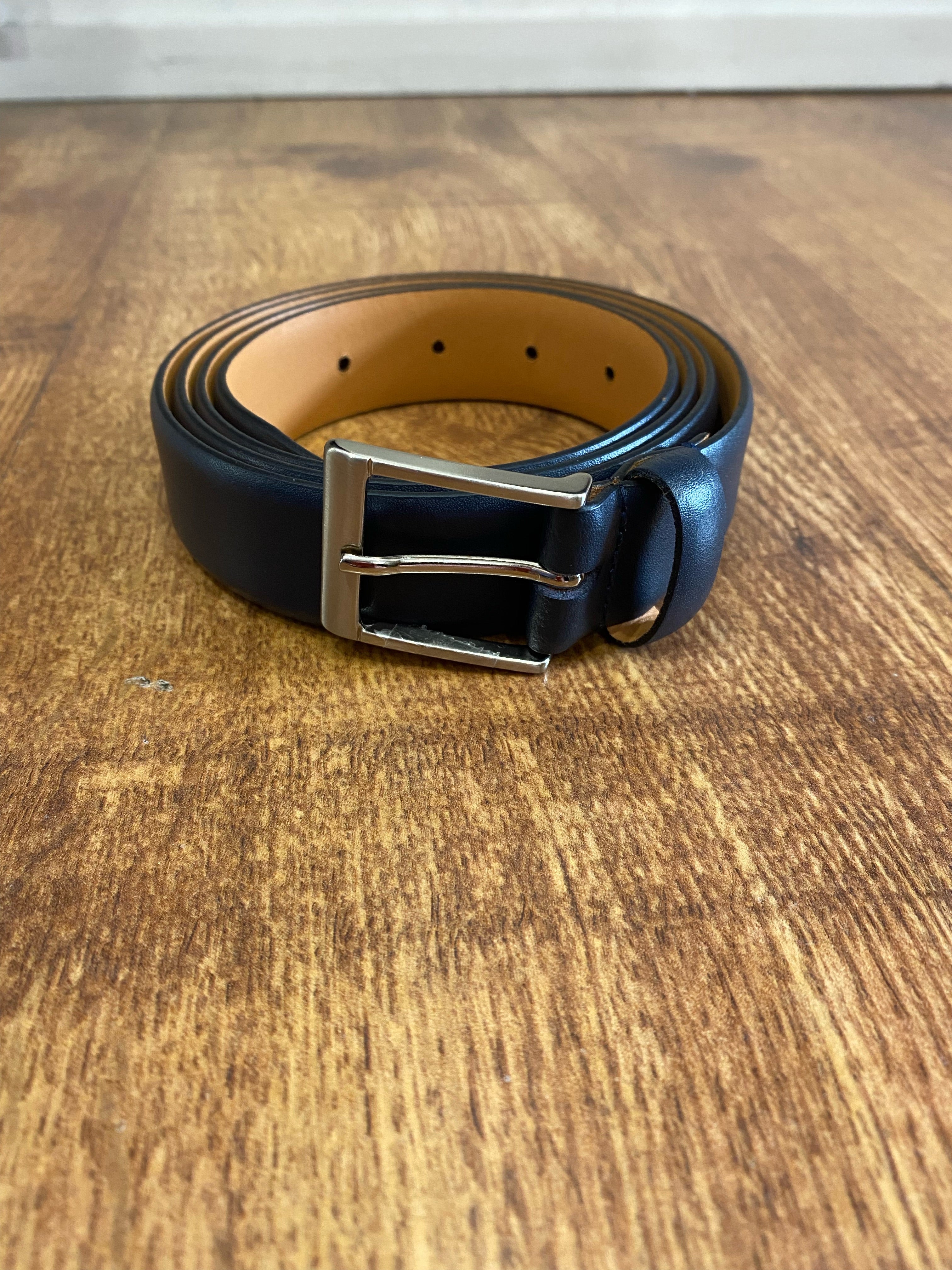NAVY LEATHER BELT FROM OXFORD LEATHER CRAFT